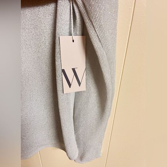 NWT Lightweight Silver Metallic Sweater Sz M - Picture 8 of 8